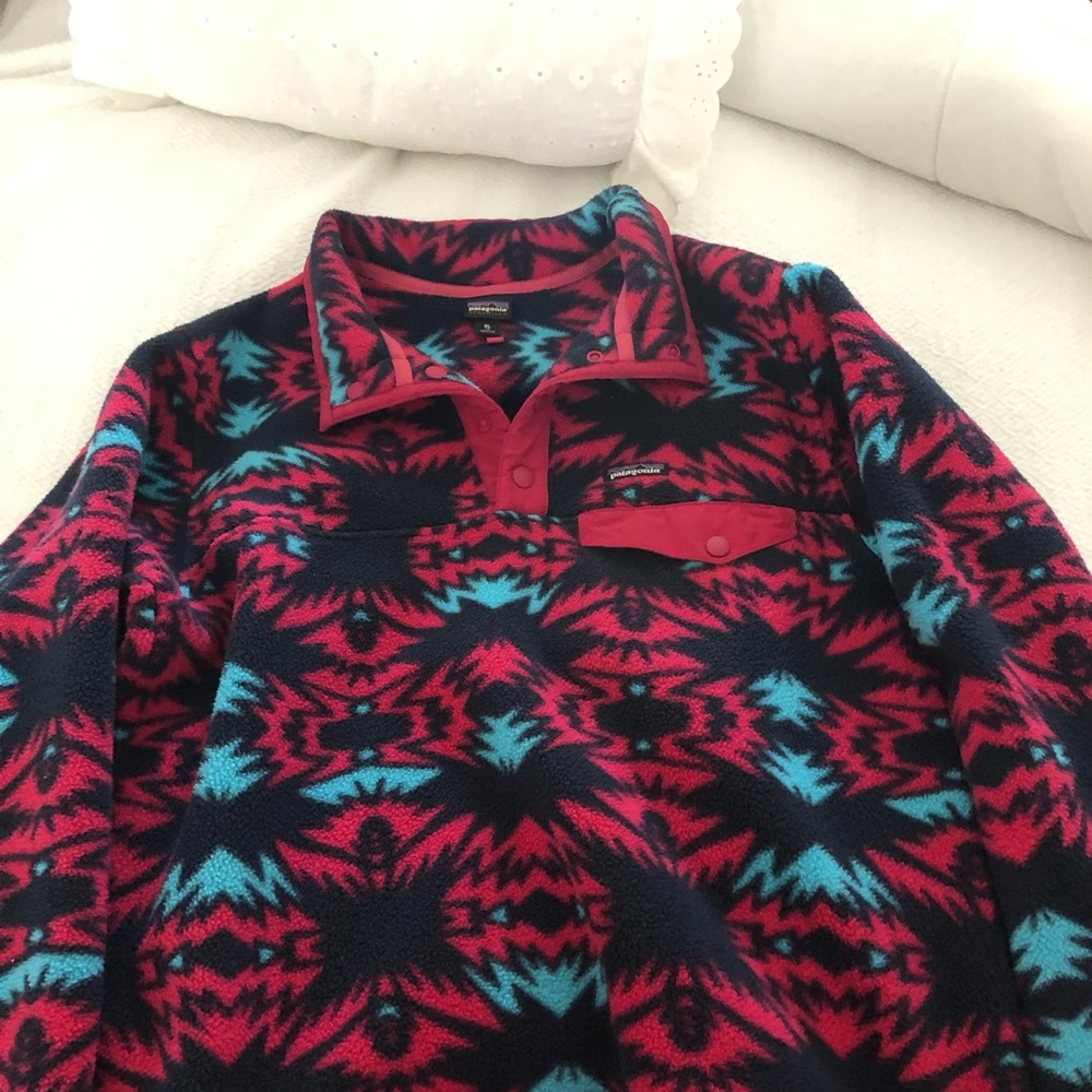 YOUTH girls XL Patagonia pullover